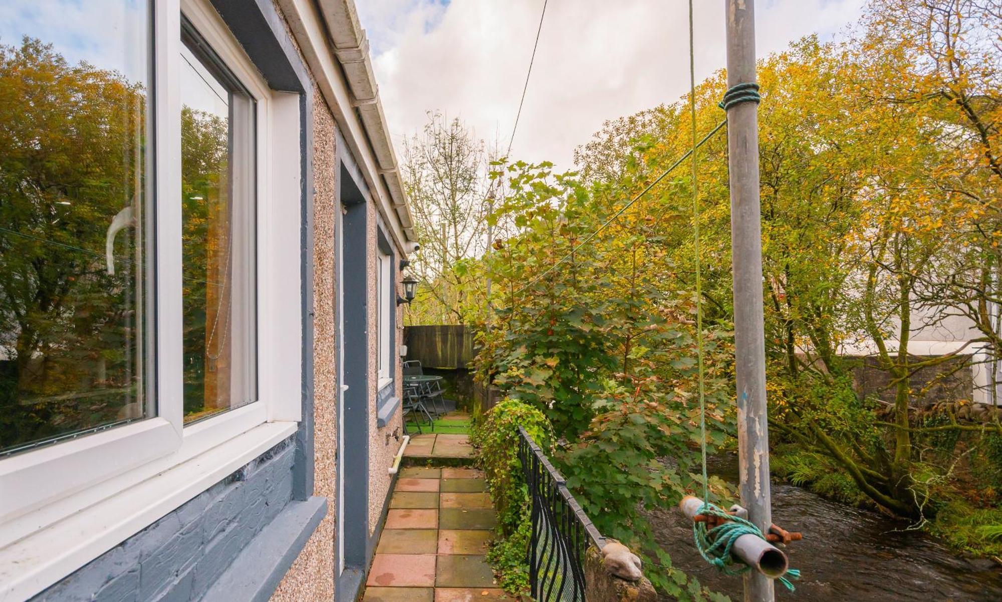 Riverside Great House In The Afan Forest Bike Park By Staystaycations Glyncorrwg Exterior photo